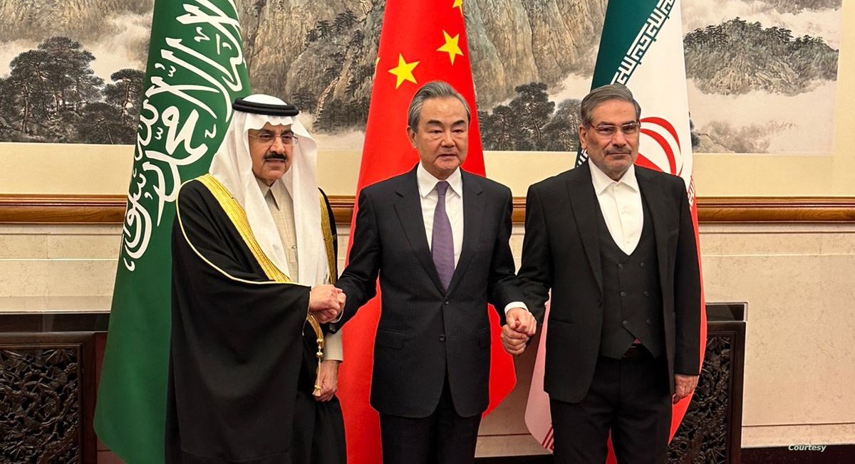 alabaad_ddctc's tweet photo. الاتفاق السعودي الايراني والصراع الصيني الامريكي
https://t.co/XlTPxf2lM3 https://t.co/ooVH5AGt8j