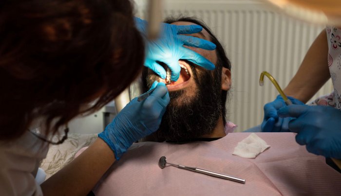 favason's tweet photo. 8 Jaw-Dropping Breakthroughs in Dentistry #DentalImplants https://t.co/8jSIWqwdri https://t.co/IJ22CucYTh