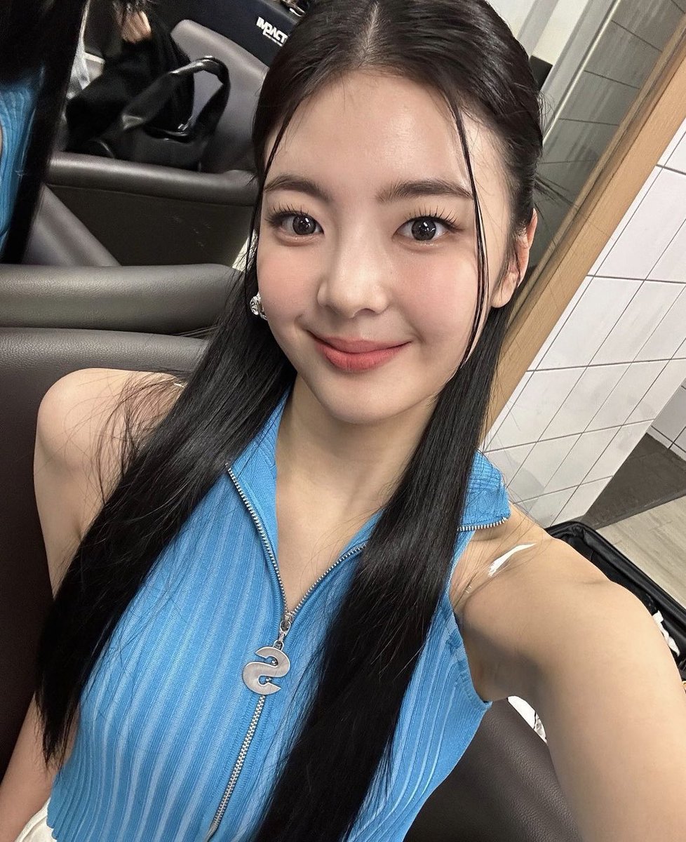liafiles's tweet photo. #LIA instagram update https://t.co/euvAU1BqMV