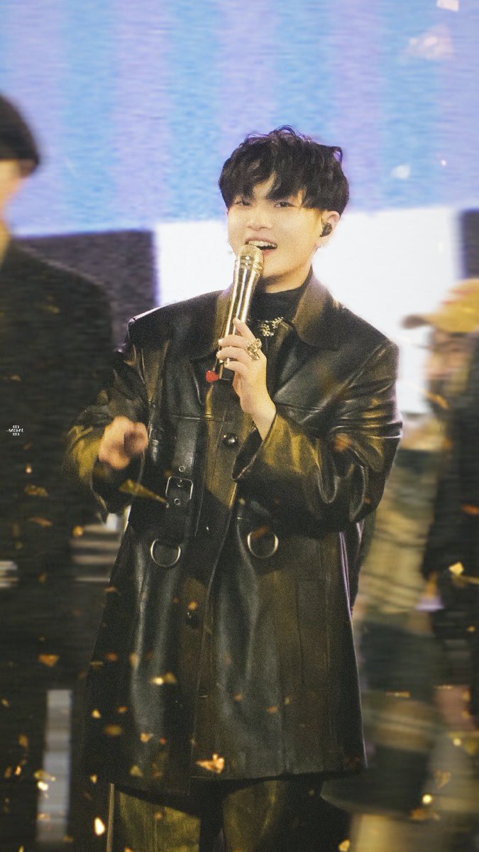 น้องหนานน่ารักมากกกกก ผมเหมือนหูแมวไปอีก 🫶🏻🫶🏻🫶🏻

©️OurSecret·周震南

VIN IN ANYANG

#ZhouzhennanxAAMF2023