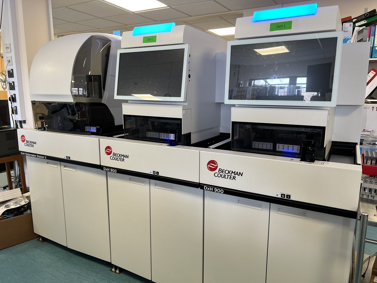 WestonLabMed's tweet photo. Two new DxHs and slide maker coming into use soon! But the question to ask…what shall we call them? Gives your ideas and we’ll put it to a vote! #HiMyNameIs https://t.co/C6SxwJ6z56