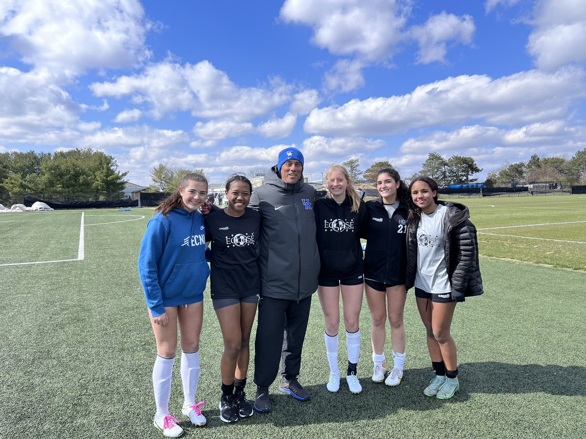 Sydney DuLak tweet media