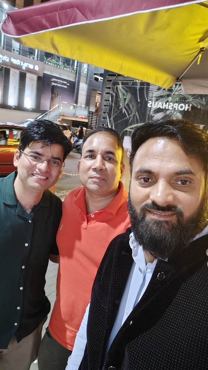 yaduvir's tweet photo. @rajeebroy @Dsr_84 wonderful evening... https://t.co/p4E1mKkG9D