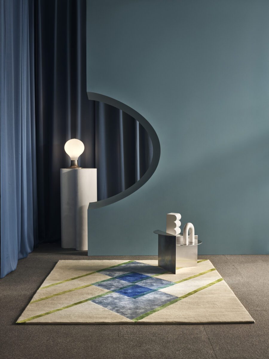 AestheticaMag's tweet photo. For over 20 years, @DeirdreDysonRug's iconic geometric carpets have crossed the boundaries of what might be considered “art” and “design”.
Now, she takes this approach a step further – launching an exhibition of paintings in London. Read more: https://t.co/0tGVFxc8Me https://t.co/JbLqfJHIMa