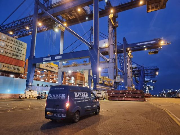 BinderLimited's tweet photo. What a fantastic photo taken by Dean in our engineering team a few weeks ago!✨ 

#brightlights #ontheroad #suffolkviews #iconicviews #wastewater #binder #maintenance  #servicing https://t.co/0HEgOJf3GH