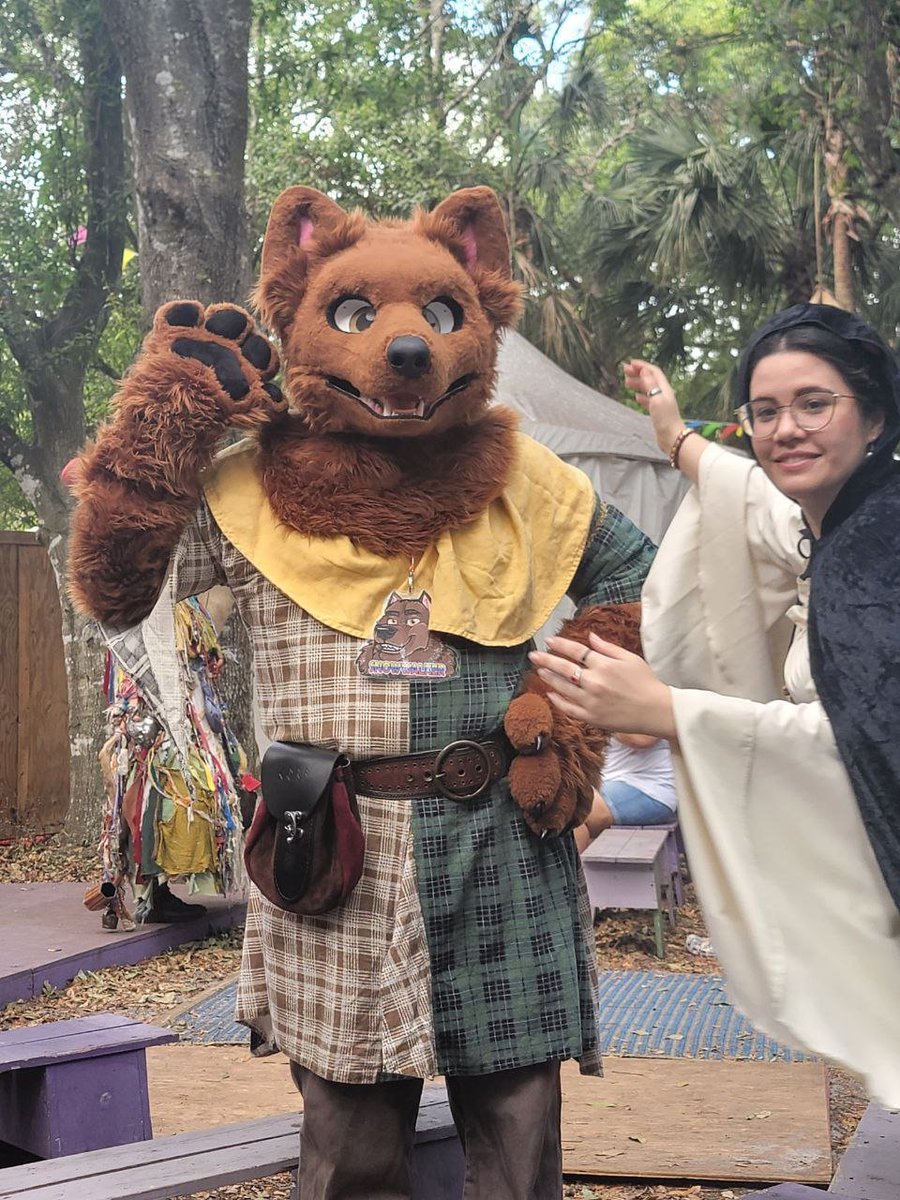 MiamiDadeFurs's tweet photo. An absolute blast was had at @flarenfest 
Florida Renaissance Festival!

Thank you for welcoming us and the attendees for being amazing. https://t.co/NVjkGorwr0
