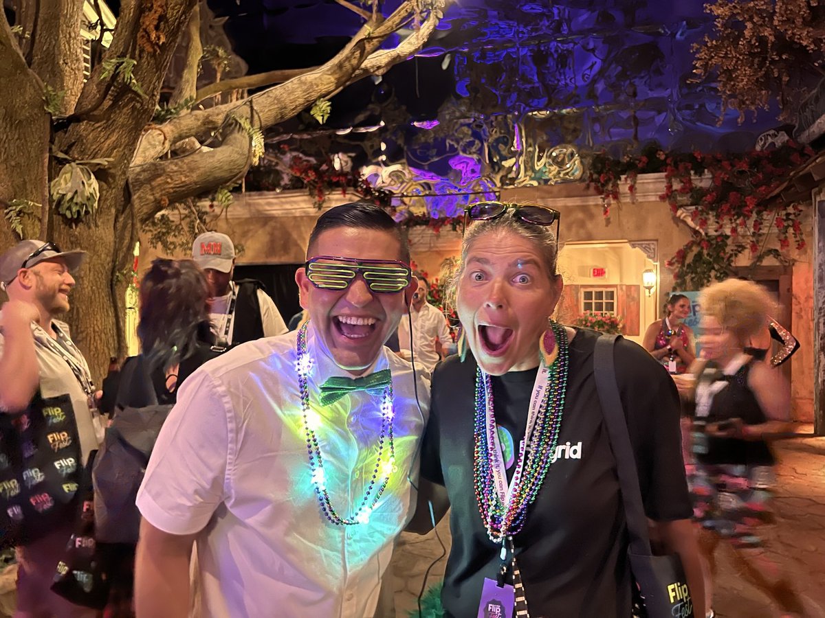 Melisa Hayes 🌈💙💛 tweet media