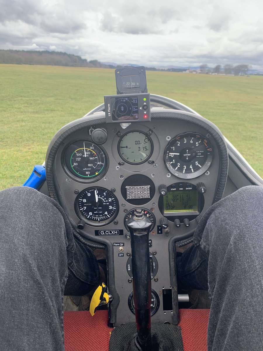 b2xsaQ's tweet photo. Thanks to Phil at @Scottishgliding. Was a great day being guided around the airfield and taking my first flight outside of a simulator. Decided to join as a member :) https://t.co/aWXDQAE5PE
