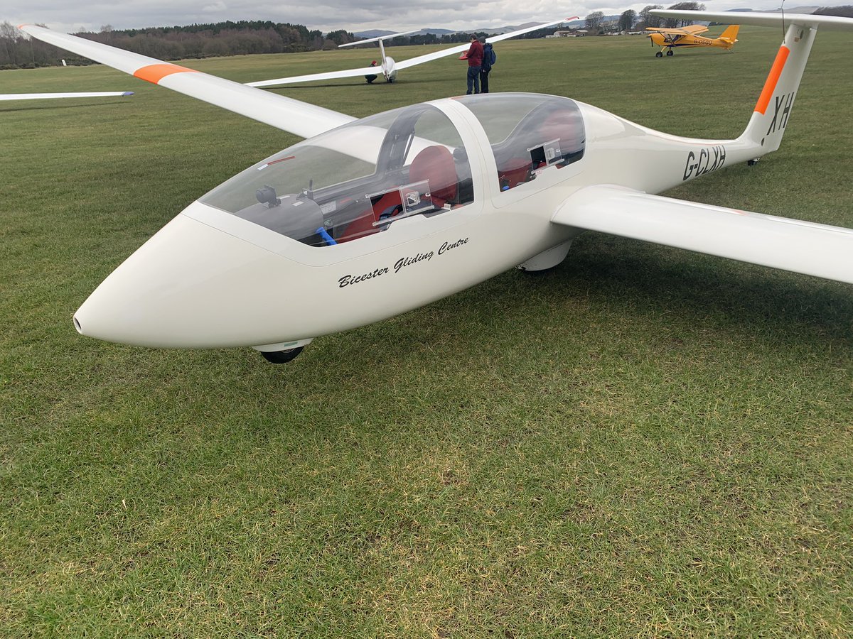 b2xsaQ's tweet photo. Thanks to Phil at @Scottishgliding. Was a great day being guided around the airfield and taking my first flight outside of a simulator. Decided to join as a member :) https://t.co/aWXDQAE5PE