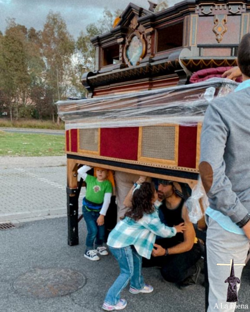 Feliz día del Padre, ¡Costaleros!