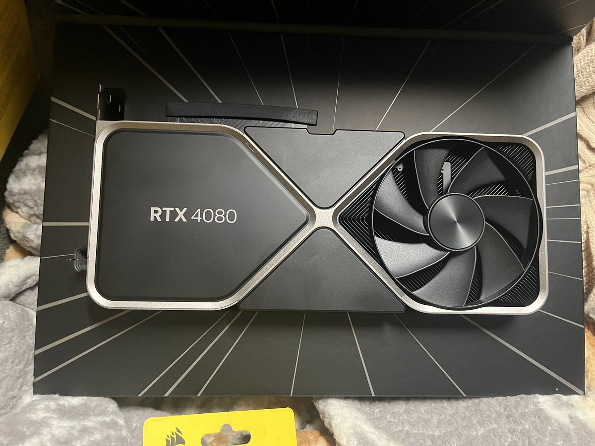 plutoryn's tweet photo. My First PC Build! #PC #rtx4080 https://t.co/1Yj1vRd30u
