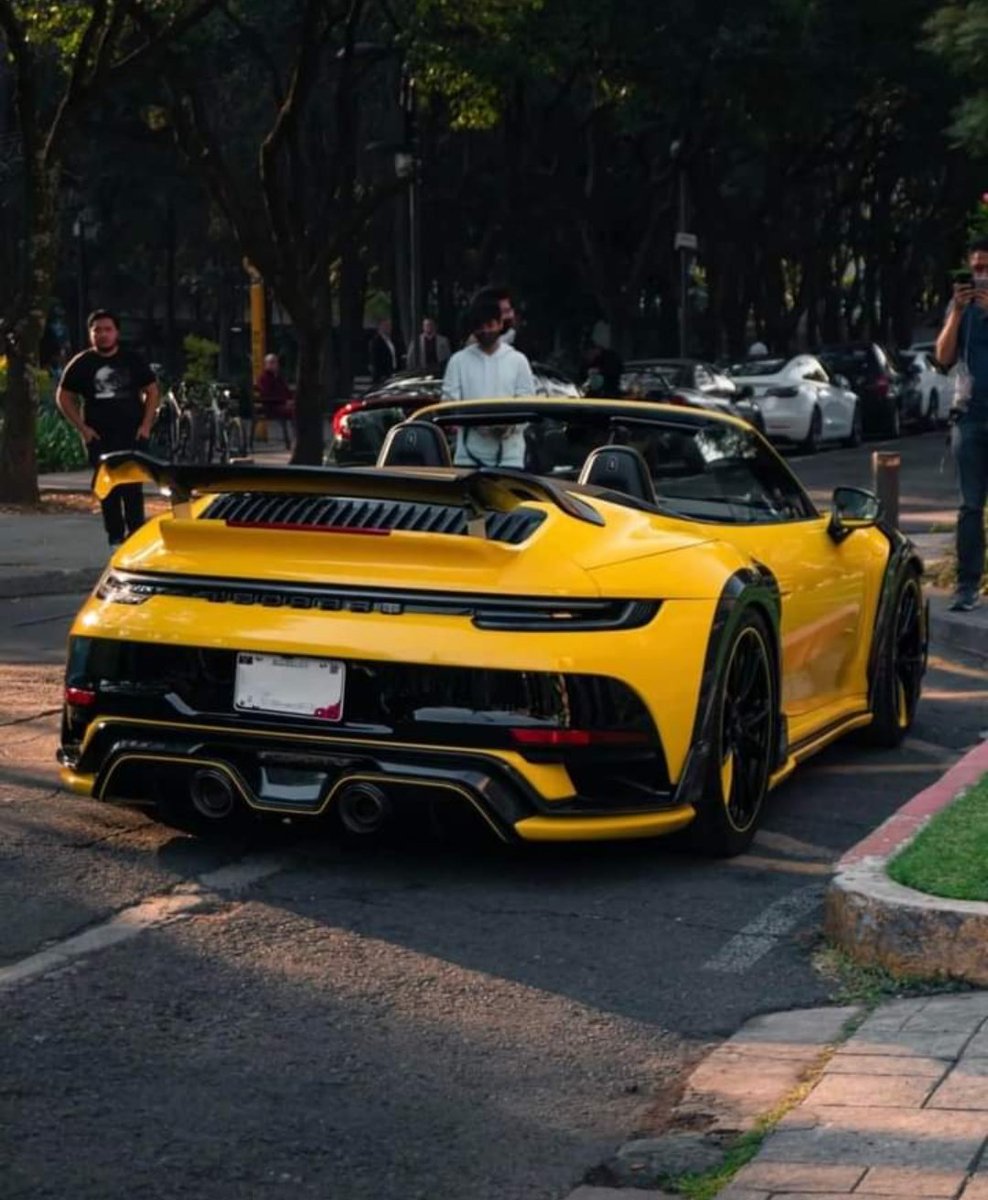 AnticheEAttuali's tweet photo. #Porsche 🇩🇪
#driveforexcellence https://t.co/wx3dNh4V0J