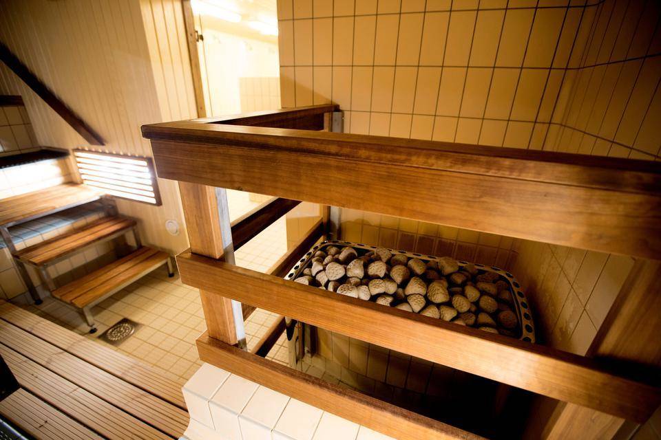 Sinuiksi ry:n toiminnanjohtaja toivoo uimahoususuvaitsevaisuutta – "Meidän ei ole mitenkään välttämätöntä olla alasti toisten silmien alla" dlvr.it/Sl7w2H