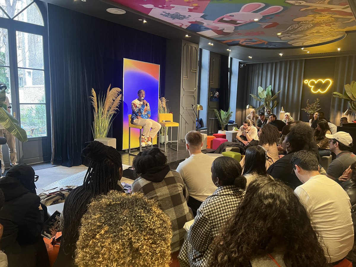 #TALK 15 | <a href="/weare_sh/">we are_</a> 

<a href="/AlHassanLy1/">Al-Hassan Ly</a> au sujet de l’héritage de ses aînés :

« Mon ambition c’est de mener mon chemin en représentant les miens » ⚡️