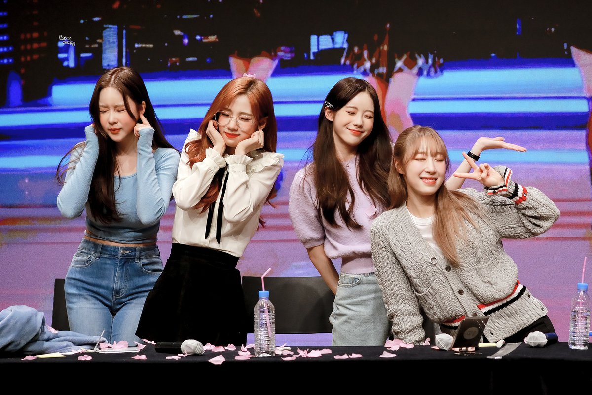 4seasons_LUDA's tweet photo. https://t.co/QqEtJfNBx7