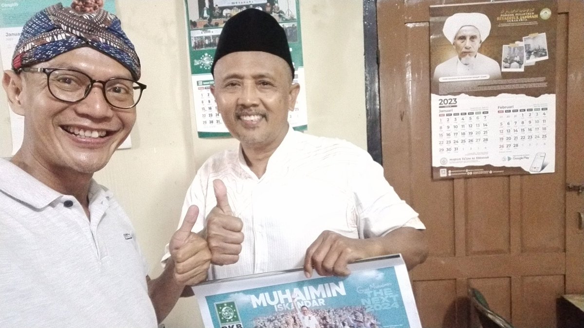 yudhika79's tweet photo. 1 + 1 = 2
2 - 1 = PKB
Menyapa penuh c 1 nta
@agussulis_
@UmaruddinM
@Joemakir1
#danurejan
#jetis
#gondokusuman
#mergangsan
#yogyakarta
#yogya24jam https://t.co/RJc7Z6L2pI