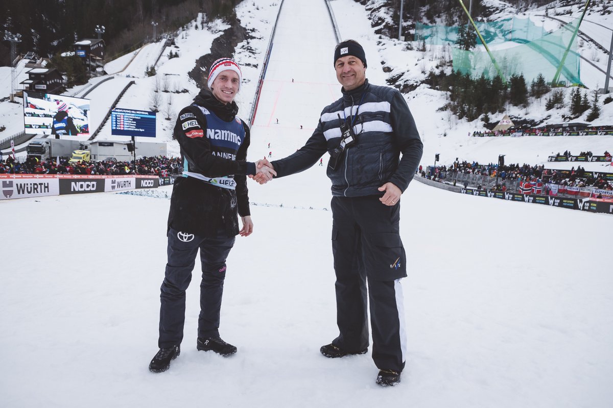 Viessmann FIS Ski Jumping World Cup tweet media