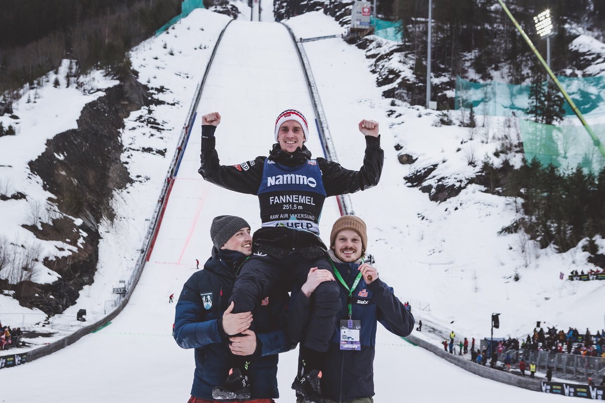 Viessmann FIS Ski Jumping World Cup tweet media
