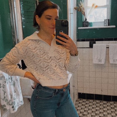 ShaynaBeirne's tweet photo. #NewProfilePic https://t.co/56plL8e5Vt