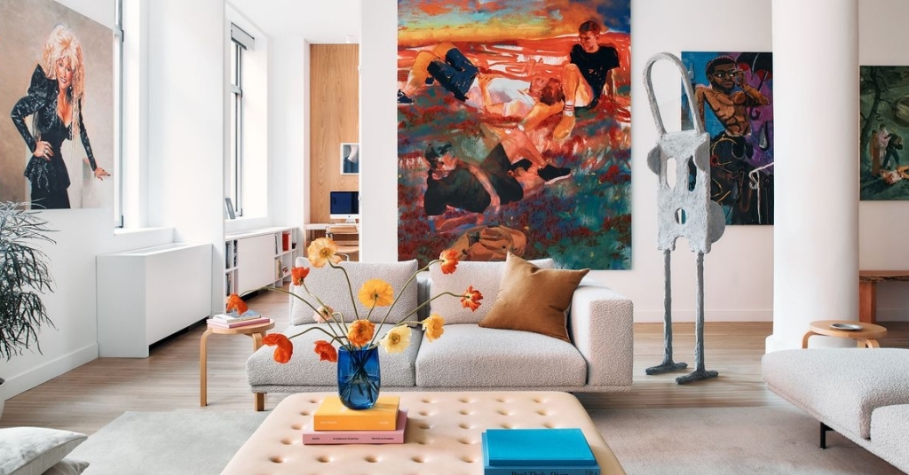 deniselchau's tweet photo. With 100 Artworks on Display, This New York Loft Takes Wall Real Estate Seriously https://t.co/qfMNzRylK7 https://t.co/RZ5mkqCIiX