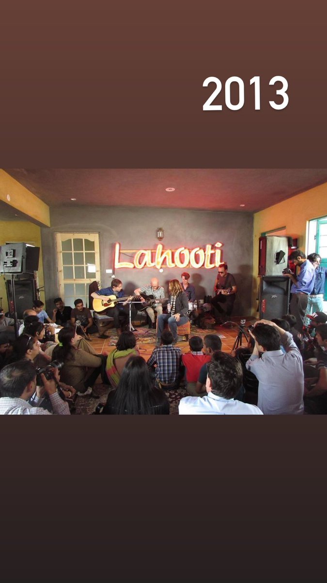 khoja_a's tweet photo. Started with the live sessions at the roof top with limited audience &amp; resources  back in 2013, to the date where it’s going all across #Sindh with its power packed shows, #LAHOOTI has proved that music is the natural binding force 🧿
#10yrsofLahooti https://t.co/GqCKrhHDoX