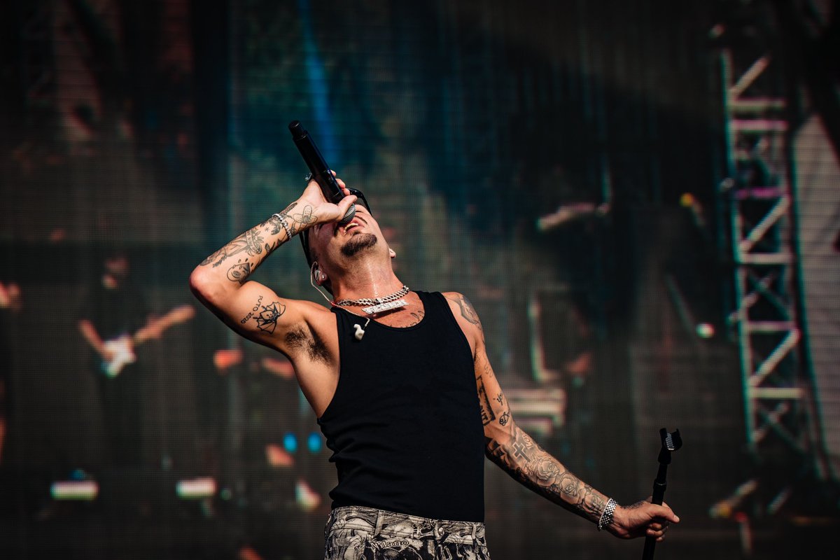 Having fun in Philly with Rels B #MIAFest 🥳 😍

1️⃣ day left to VOTE for Made in America as 2023's Best Music Festival. Vote today at bio.to/miafest!