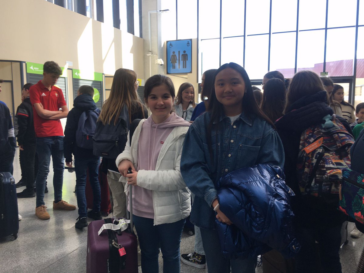 #Amistades #ErasmusPlus  🇫🇷 y 🇪🇸 
<a href="/sepiegob/">SEPIE</a> <a href="/colegioNSHuerto/">colegionshuerto</a> <a href="/GoudeMickaelle/">Mickaelle Goudé</a>