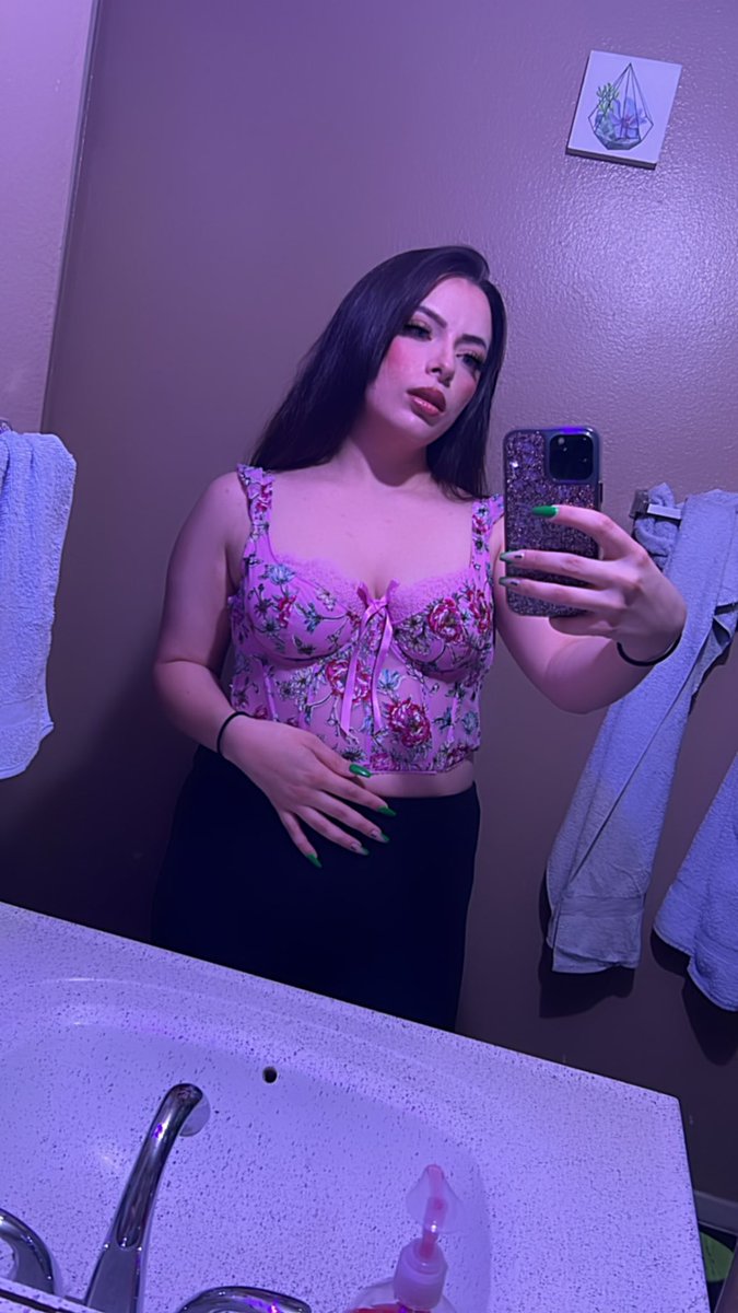 briannahope95's tweet photo. 28 Never Looked So Good 😍💕 #BirthdayWeekend #28Bitch #FeelingMyself https://t.co/4wkDcsxNMC