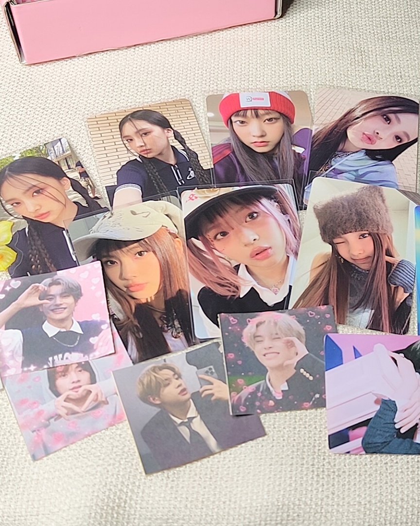 lovinriki's tweet photo. 𝓛𝓸𝓿𝓮𝓵𝔂 𝓶𝓪𝓲𝓵 𝓯𝓻𝓸𝓶 ⭐ @iovrinz

      🫧 #wikiimails
Finally!! Hanni, Haerin &amp; Hyein pc set came home safe! thank u so much for packing them securely and nicely, thank you for the freebies as well, til our next transaction 🥰🫶🏻

 💒 #sentbyana #fromkki https://t.co/BjqrQNB5Fd