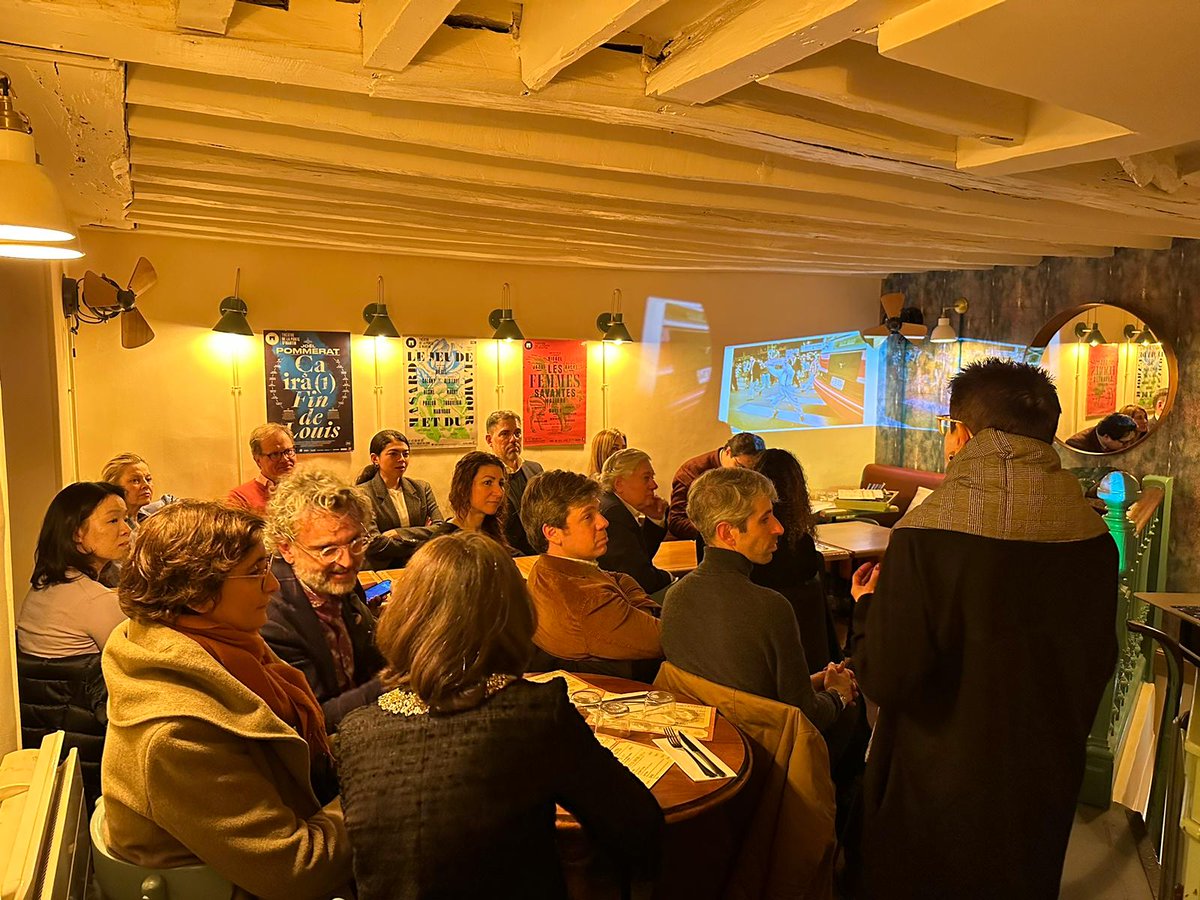harvardclubfr's tweet photo. It was a pleasure to host our first ‘Arts and Leadership’ dinner with Prof. Doris Sommer and Rainer Kern, talking about their work delivering an Arts and Policy certificate for city mayors #HCF #Harvard #HAA #leadership #leaders #arts #artsandculture #artsandpolicy #government https://t.co/EMG2JdKBYV