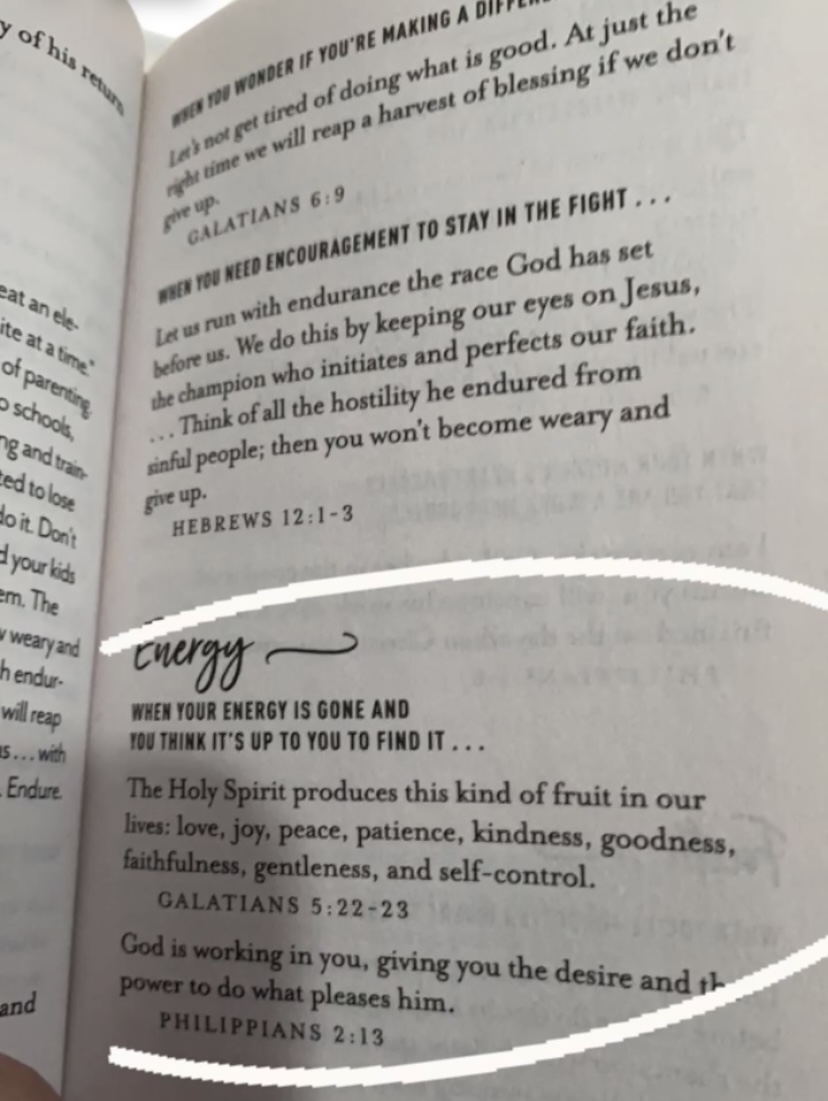 HolmwoodMarie's tweet photo. Other three babies gone to hockey practice. Watching my sweet boy clap & sing to his fav songs with the occasional stop to give Mommy a kiss. I hope you all Have a blessed day with people who love you, & know you are loved 💜 #readingscripture #homesweethome #Blessings https://t.co/ERPBeyNHiU