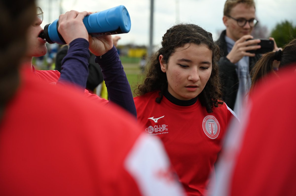 EJCannesFC's tweet photo. ⚪️🔴 Petit retour en photo sur ce week-end de #TFIEJ2023 🔴⚪️

Merci aux joueurs de nous avoir fait vibrer et aux supporters d’avoir porté votre voix 🫶🏼❤️🤍

@brieuc_ltrmy à la photo 📸 https://t.co/LvbPWD15lb