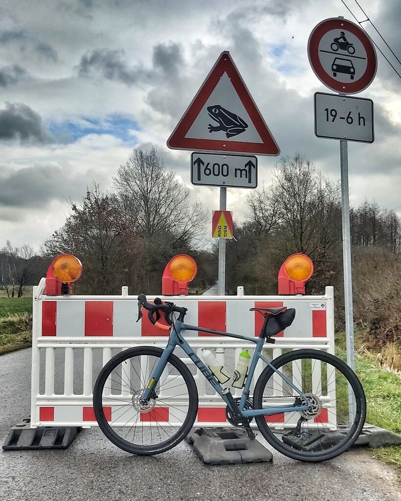 desORmad's tweet photo. Erste RTF für die Saison 2023 beim Nachbarverein RSG Herne.

Die 70km Strecke führte von Herne-Crange über Westerholt, Dorsten, Wulfen, Lippramsdorf und zurück über Marl und Resse.

Leider war das Wetter sehr grau, wechselhaft und es gab immer wieder Regenschauer. Da ich all… https://t.co/nNdn5JMs4T