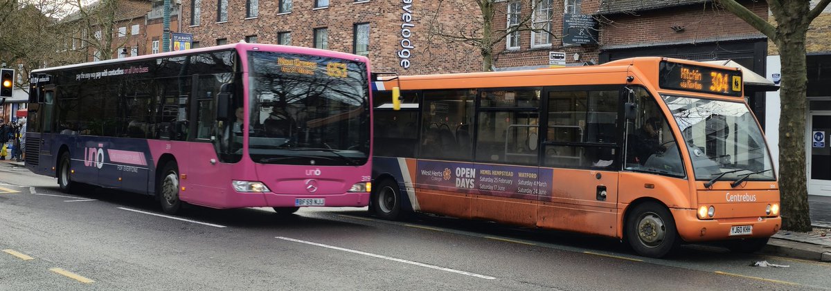 319 BF59 NJJ flys back into service after a long time off road running a tigermoth to St Albans New Greens Estate

Seen here next to its fellow operator <a href="/Centrebus/">Centrebus</a> on the 304 in St Albans City Centre
