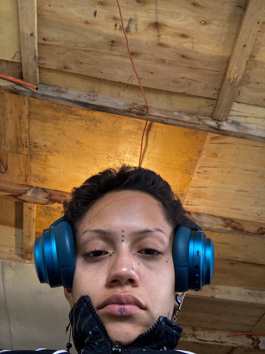 𝑀𝑒𝑟𝑐𝑒𝑑𝑒𝑧 tweet media