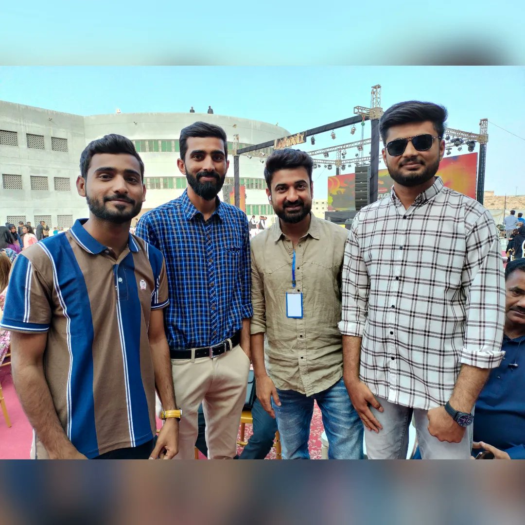 DrGhunio182's tweet photo. About last Night met with my all time favourite and Talent of Sindh @SaifSamejo on occasion of biggest musical event #Lahootimelo at Aror University Sukkur.
#Lahootimelo
#commingtogether https://t.co/RZq2N3vyrv
