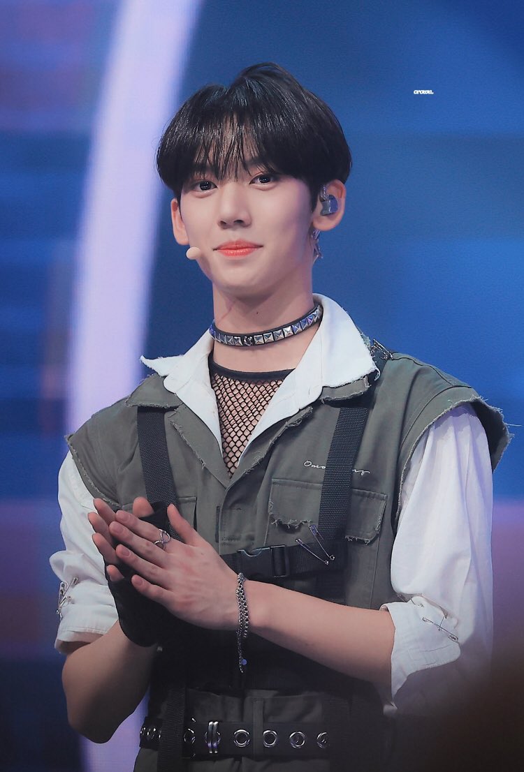 HanYujinFrance's tweet photo. ꒰ 🎂 ꒱  —— ANNIVERSAIRE ——

｡･:*:･ Nous sommes actuellement le 20 mars en Corée du Sud ! C’est donc l’anniversaire de #Yujin !🍑

La fanbase lui souhaite un merveilleux anniversaire, rempli de bonheur et d’amour✨ 
—
@MnetKR #hanyujin #한유진 #보이즈플래닛 #boysplanet https://t.co/c99WZbsYuc
