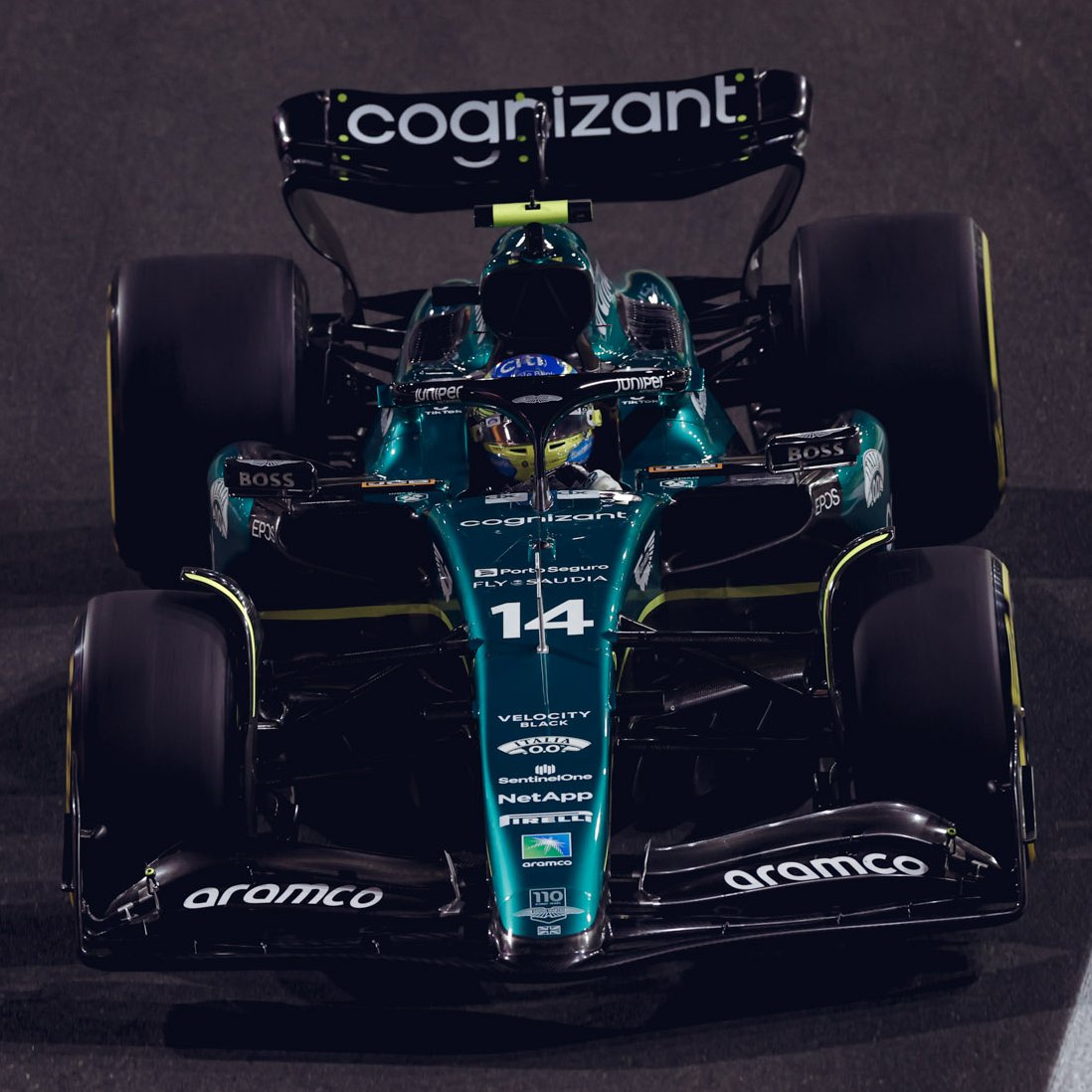 AstonMartinF1's tweet photo. 👏 @alo_oficial into P1.

#SaudiArabianGP https://t.co/T9aaVkokNb
