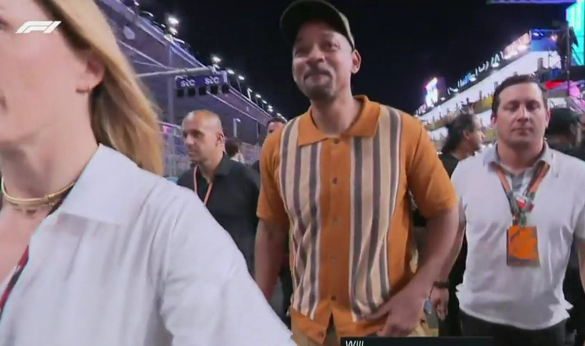 elmemofm's tweet image. Will Smith anda en Jeddah! #SlapAlert #SaudiArabianGP
