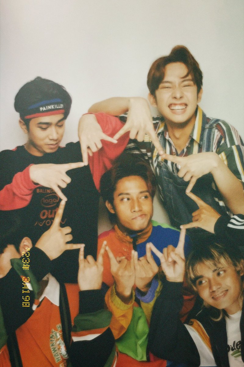 hazleiii's tweet photo. "para kaming magbabarkada na nagpunta ng photobooth after class." - PABLO 💗

@SB19Official #SB19 https://t.co/tPcy3gFtfV