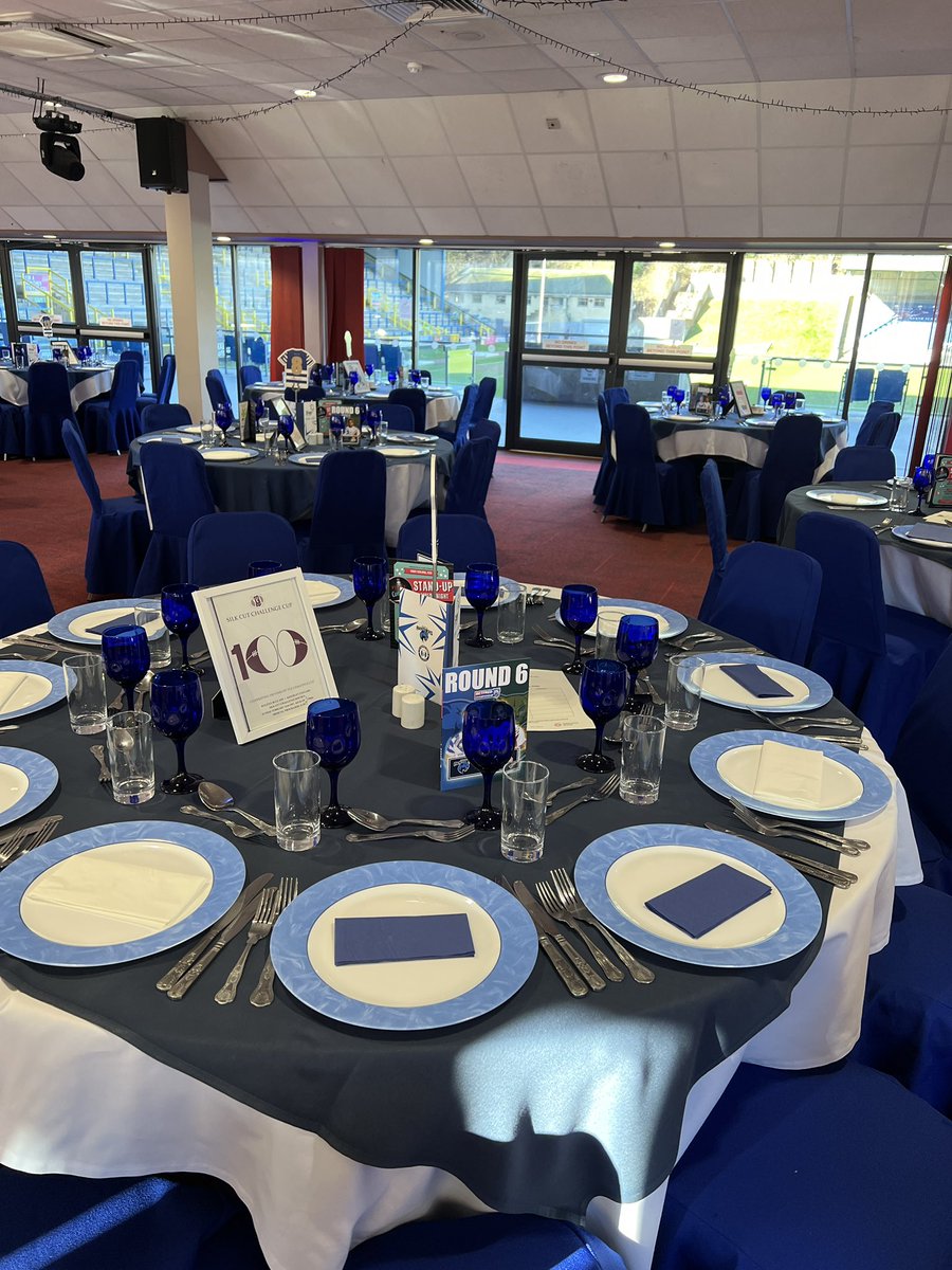 shaystadiumcom's tweet photo. West Yorkshire derby match day @shaystadiumcom.
•
@halifaxpanthers v @Cougarmania
•
#hospitality #catering #rugby #rugbyleague #halifax #calderdale #keighley #courgars #panthers https://t.co/otdbdSqTxs