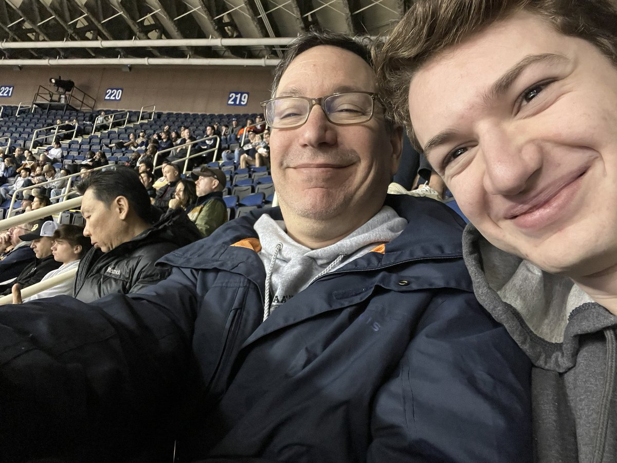 bigdaddystimes's tweet photo. #MarchMadness  #2ndRd Father &amp; Son &amp; Sung #Greensboro #mmselfie https://t.co/1T6A2wrqb2