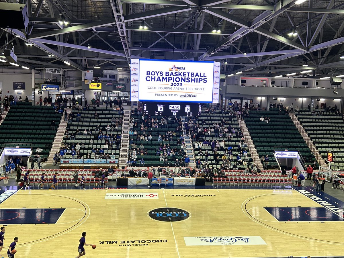 VikingsHoop's tweet image. 🏀Waiting for the start of the NYS Class B championship game. We got close!👍🏼