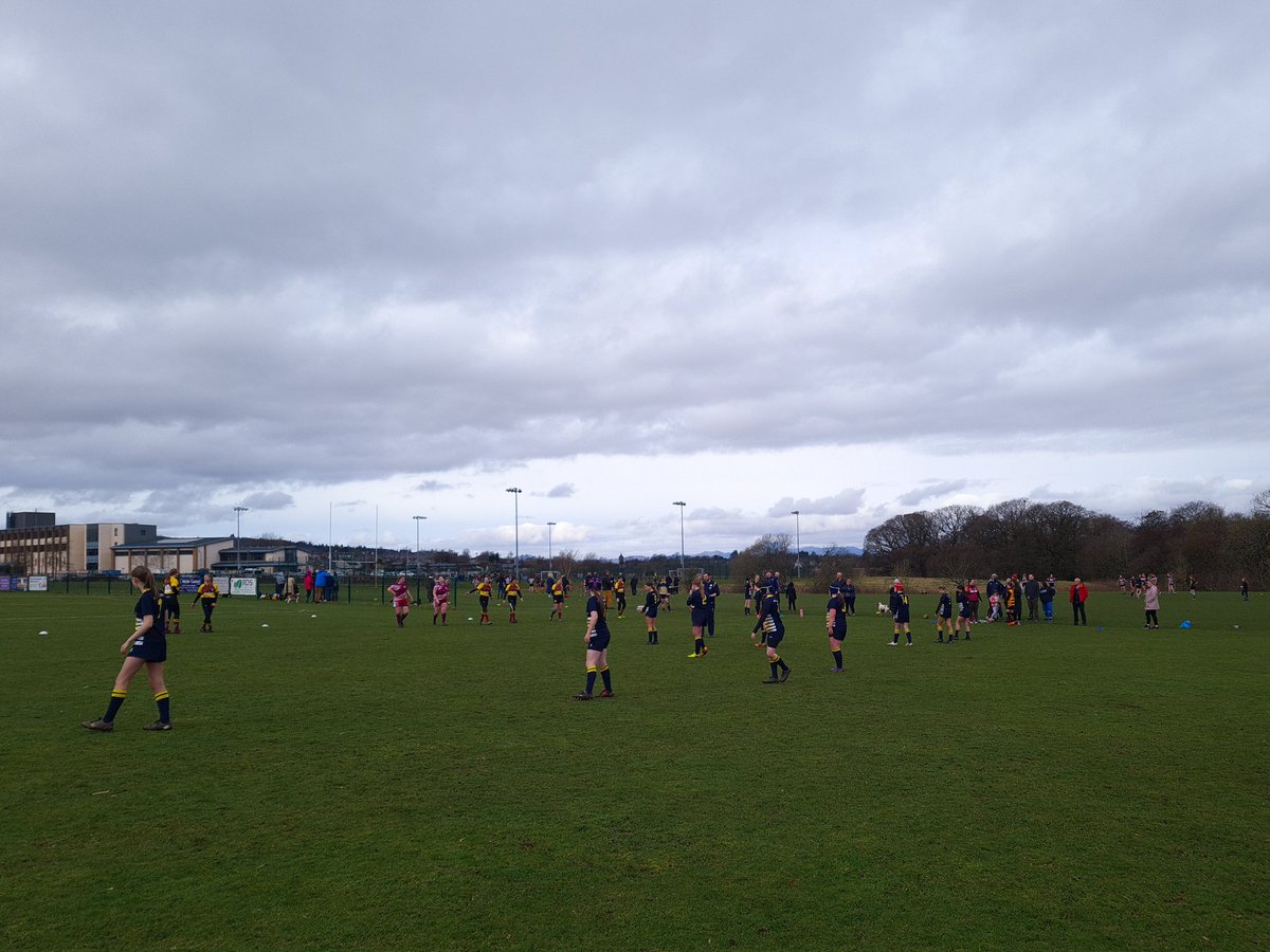 Jess_WGRugby's tweet photo. Great morning of rugby as @bannockburnrfc hosted the Caledonia Midlands Girls for U12-U18s. Big thanks to all of the teams who attended! https://t.co/94GCQ4CNfG