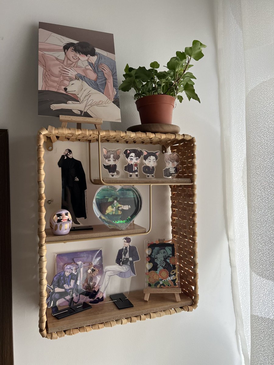 fixmilktea's tweet image. 🥰🥰🥰

#BLmerch 
#BLCollector