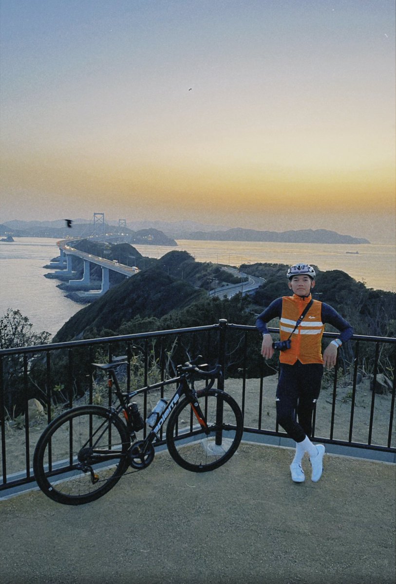 Novriyanbs's tweet photo. Two-stroke enginee bisa keliling awajishima 🚴🏼💨 https://t.co/ThkAuLMvDB