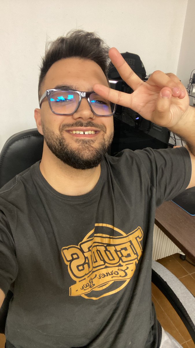 Si hoy gana <a href="/alo_oficial/">Fernando Alonso</a> hacemos #SORTEO de dos camisetas de Teudis Corner Bar

✅RT para participar

#SaudiArabianGP #F1