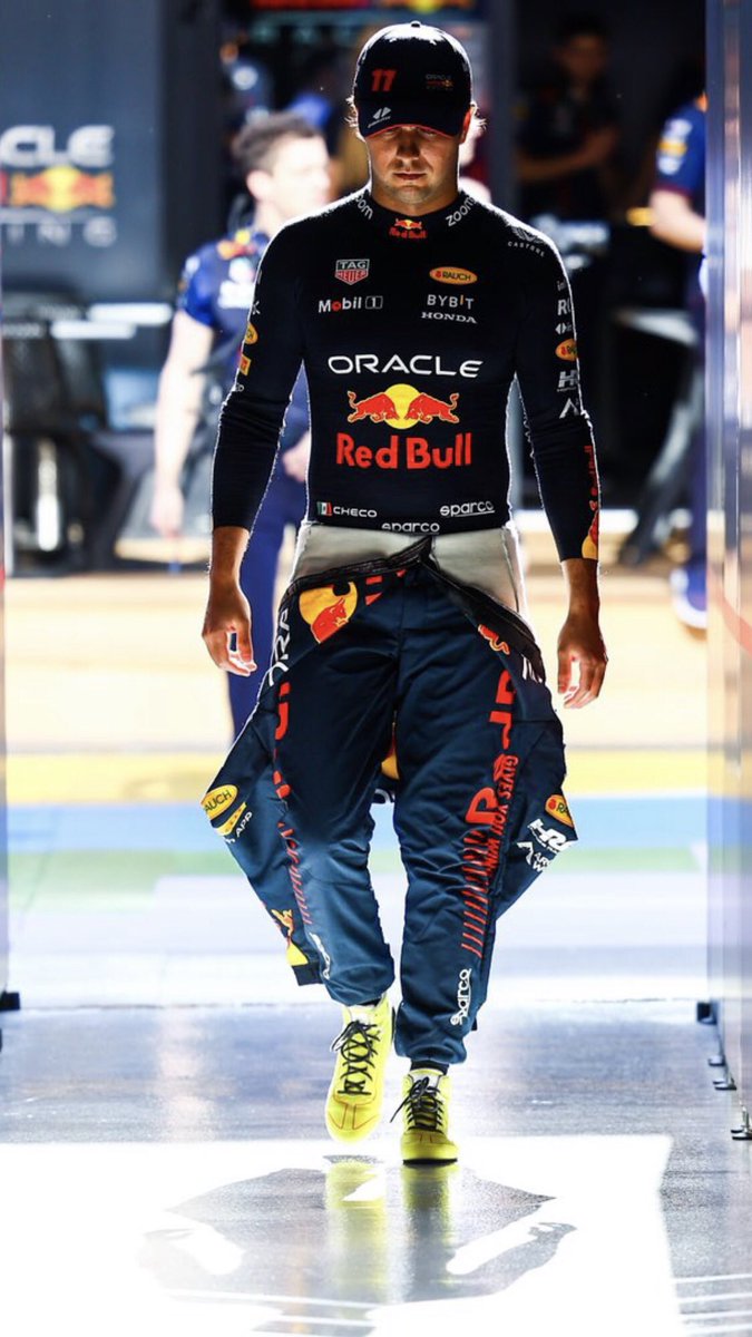 SoyEuXenia's tweet photo. Today is all about @SChecoPerez #VamosViejoSabroso #GPArabiaSaudita #MexicanWay #NeverGivingUp https://t.co/6kmbZe9jxP