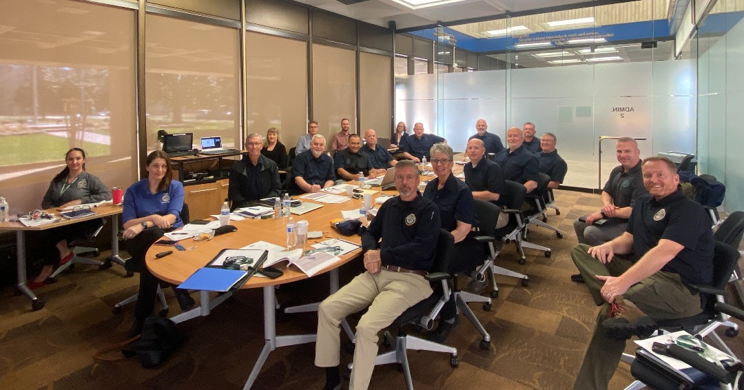 FBINAAQuantico's tweet photo. FBINAA National Board Meeting today with this incredible team! Great way to kick off Chapter Leadership Summit this week!π
#FBINAA #ChapterLeadershipSummit #Teamwork https://t.co/WNwGzWlqqL