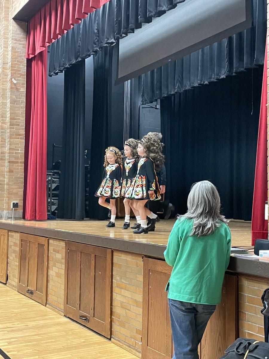 What a exciting week! Helped sub in 2nd grade, worked on book writing, and celebrated St. Patrick’s day with Irish dancers💚